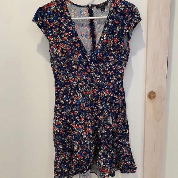 J. Crew Dresses & Skirts - J. Crew Floral V-Neck Dress Sz. 2